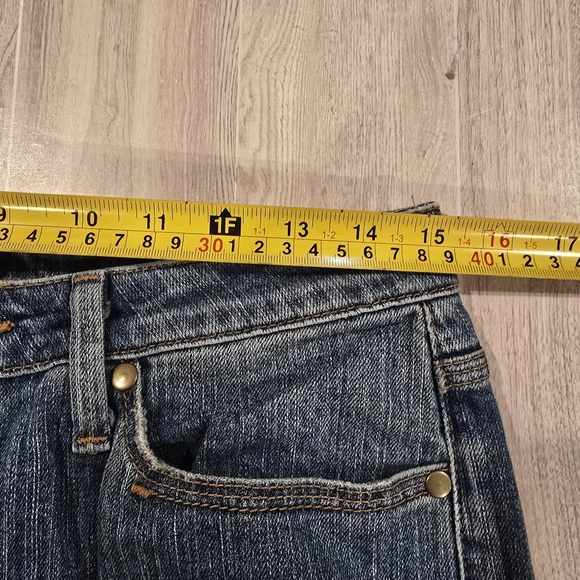 a.n.a. A New Approach Embroidered Floral Boho Womens Bootcut Jeans Size 10 Denim - Picture 12 of 14